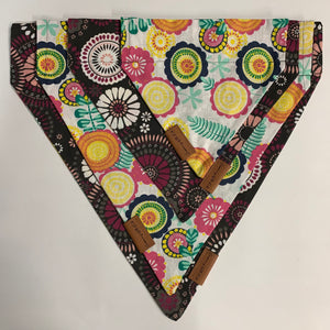 
            
                Load image into Gallery viewer, Summertime Blooms Bandana
            
        