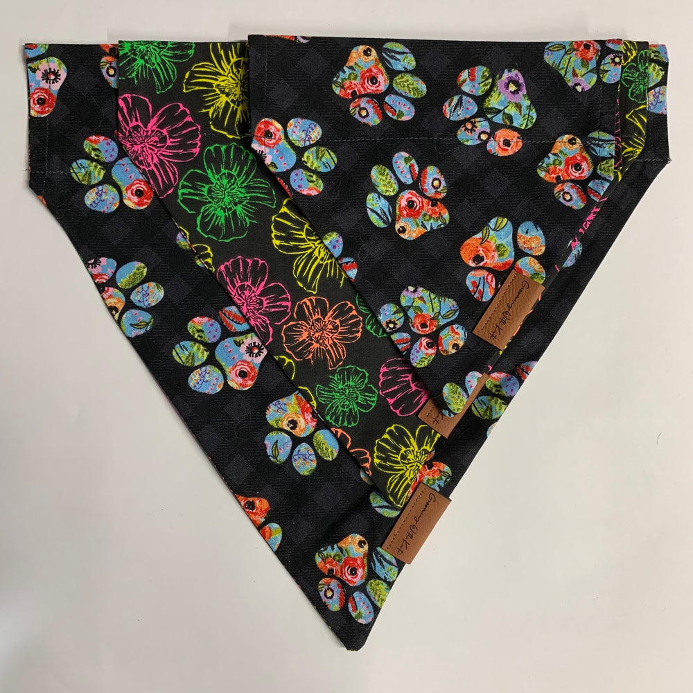 
            
                Load image into Gallery viewer, Neon Floral Bandana
            
        